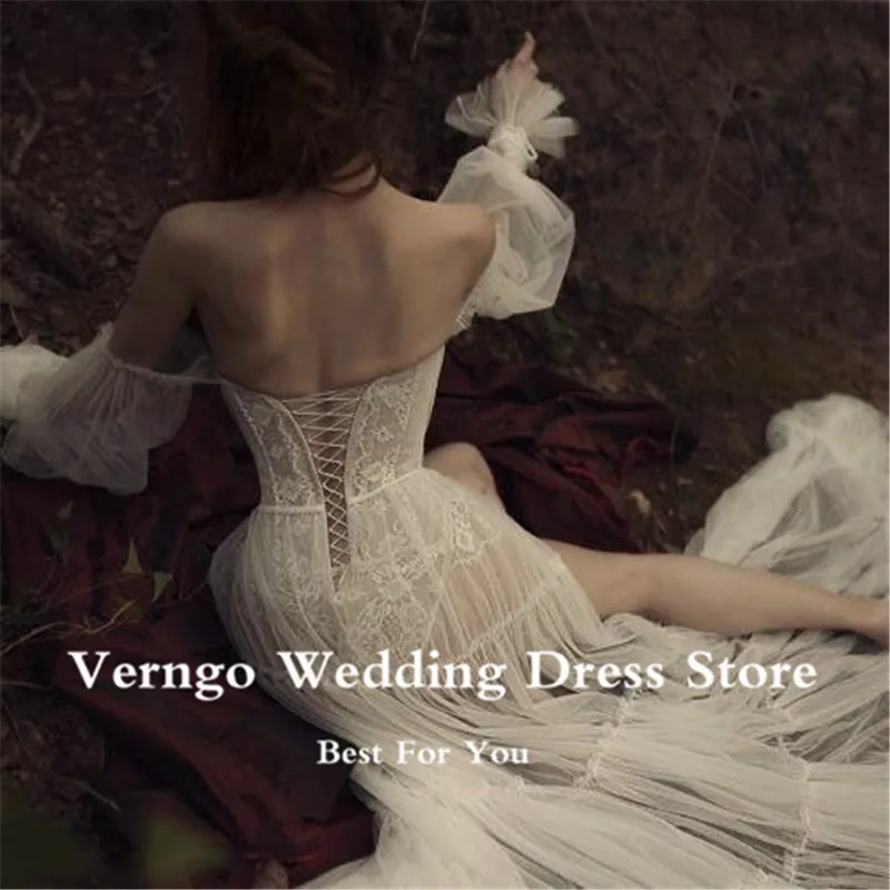 Verngo Sexy Strapless Boho Trouwjurken Off Shoulder Puff Lange Mouwen Lace Tulle Hof Trein Beach Bruidsjurken Photoshoot