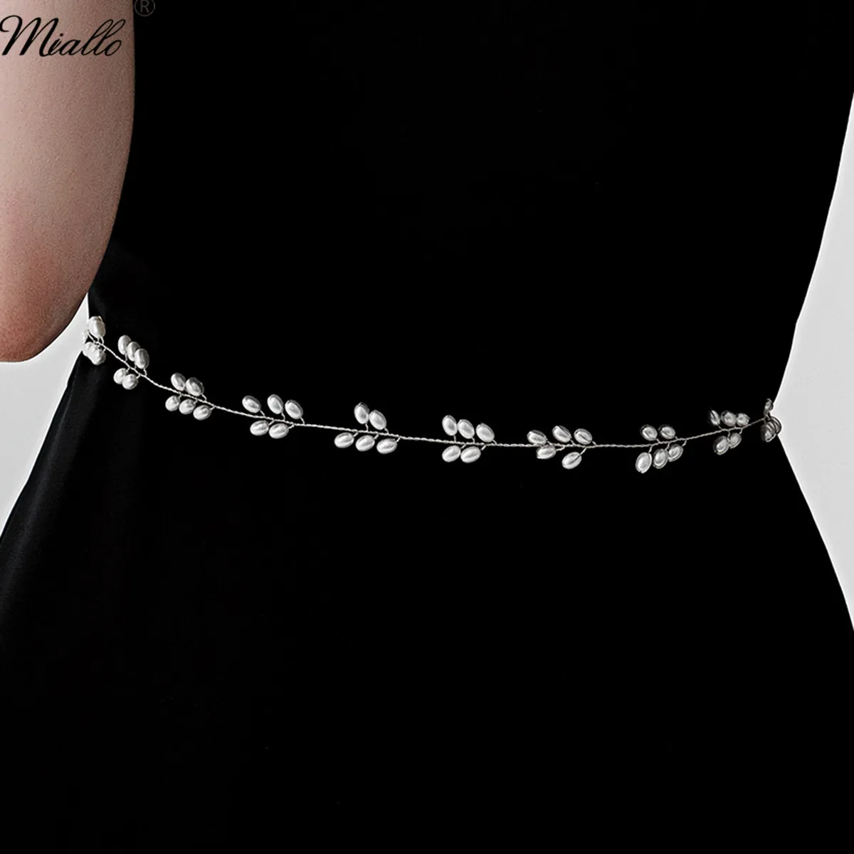 

Golden Crystal Bridal Belts Handmade Wedding Thin Belts for Dress Pearl Wedding Sash Belt Women Waistband