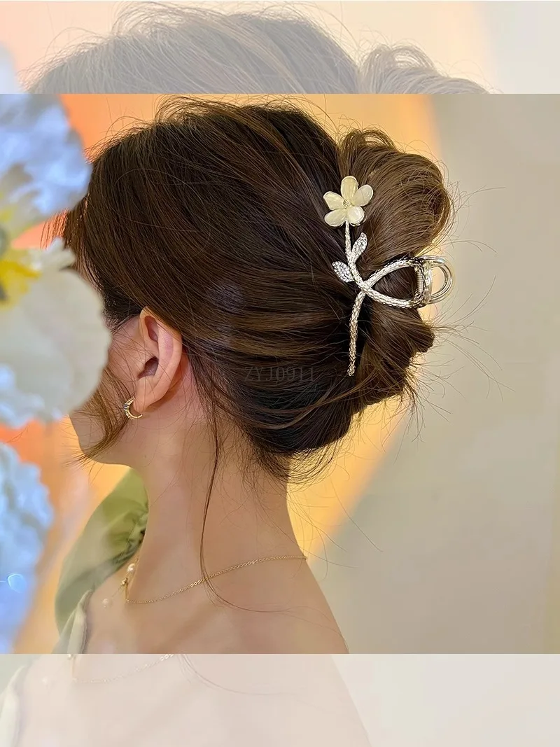 دبوس شعر رائع على شكل زهر الخوخ الجنية، مشبك على شكل رأس أنثوي، مشبك سمك القرش المتقدم الكبير