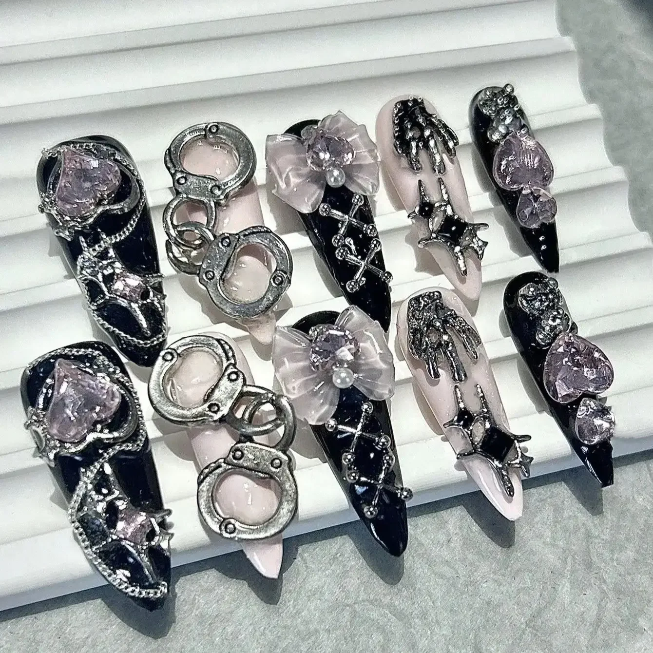 10Pcs Handmade Nails Black Pink Long Pointed False Nails Y2K Sweet Cool Handmade Wearable Nails Pink Diamond Bear Bow Nails Art