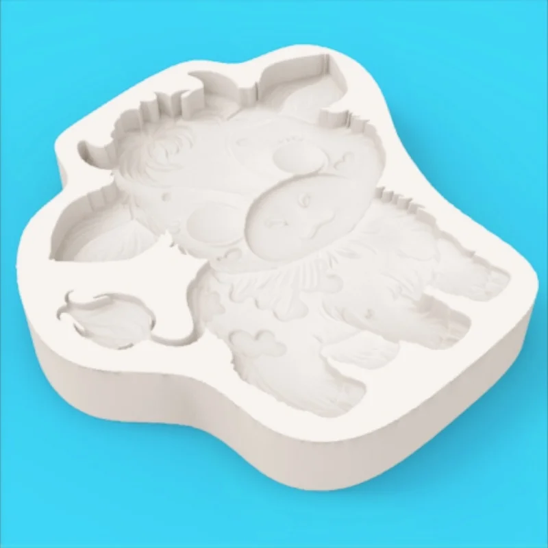 Cute Cow-Shaped Mold Cartoon Calf Chocolate Fondant Cake Cookie Creative Shape Silicone Mold view 4