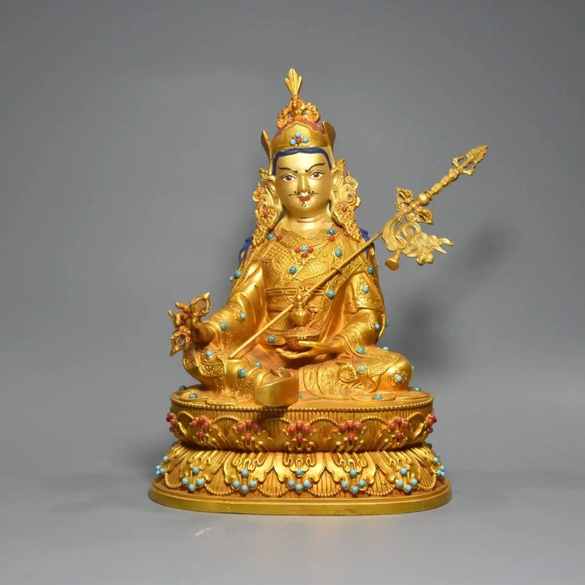 Pure copper gold-plated inlaid turquoise gemstone lotus peanut width 15 cm thick 11 cm high 22 cm weight 1100 grams