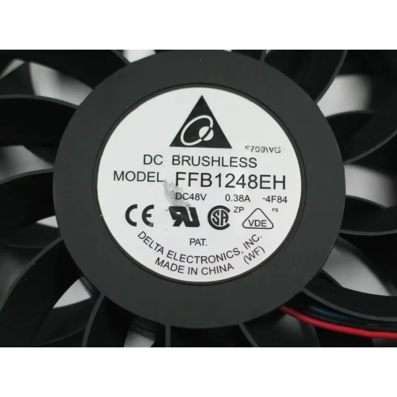 

Delta Electronics FFB1248EH 4F84 DC 48 В 0,38 А 120x120x25 мм Вентилятор охлаждения сервера