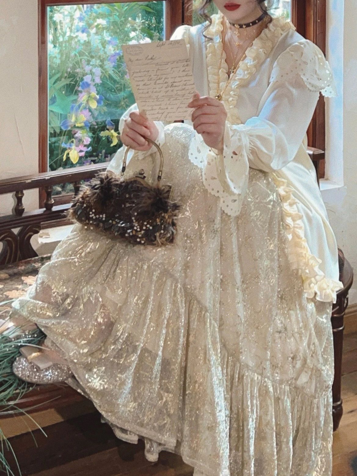 

Ретро-платье из вельвета с золотой вышивкой, V-образный вырез, плиссированная юбка-клеш средней длины для женщин, повседневное, для офиса, на свидание