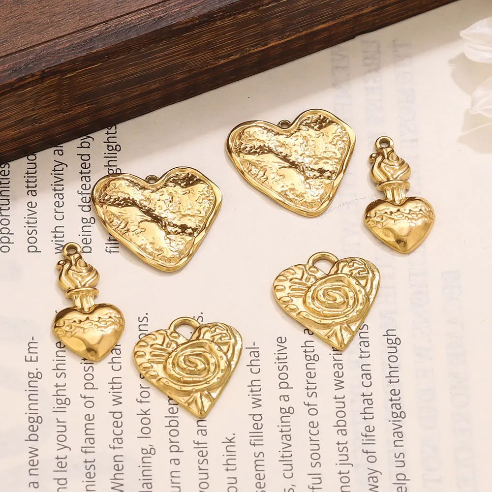 18K PVD Gold Stainless Steel Heart Charms Fashion Elegant Tarnish Free Pendant Findings for DIY Necklace Jewelry Making Supplies