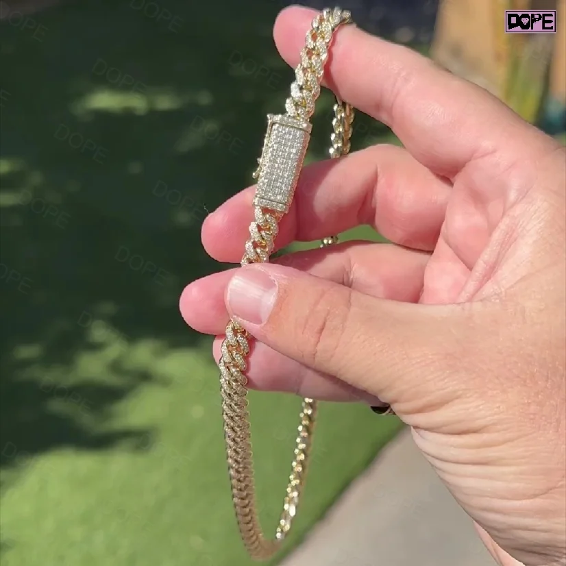 Out Iced 8mm Moissanite Necklace 925 Silver 18k Gold Plated Hiphop Jewelry VVS Moissanite Cuban Link Chain.
