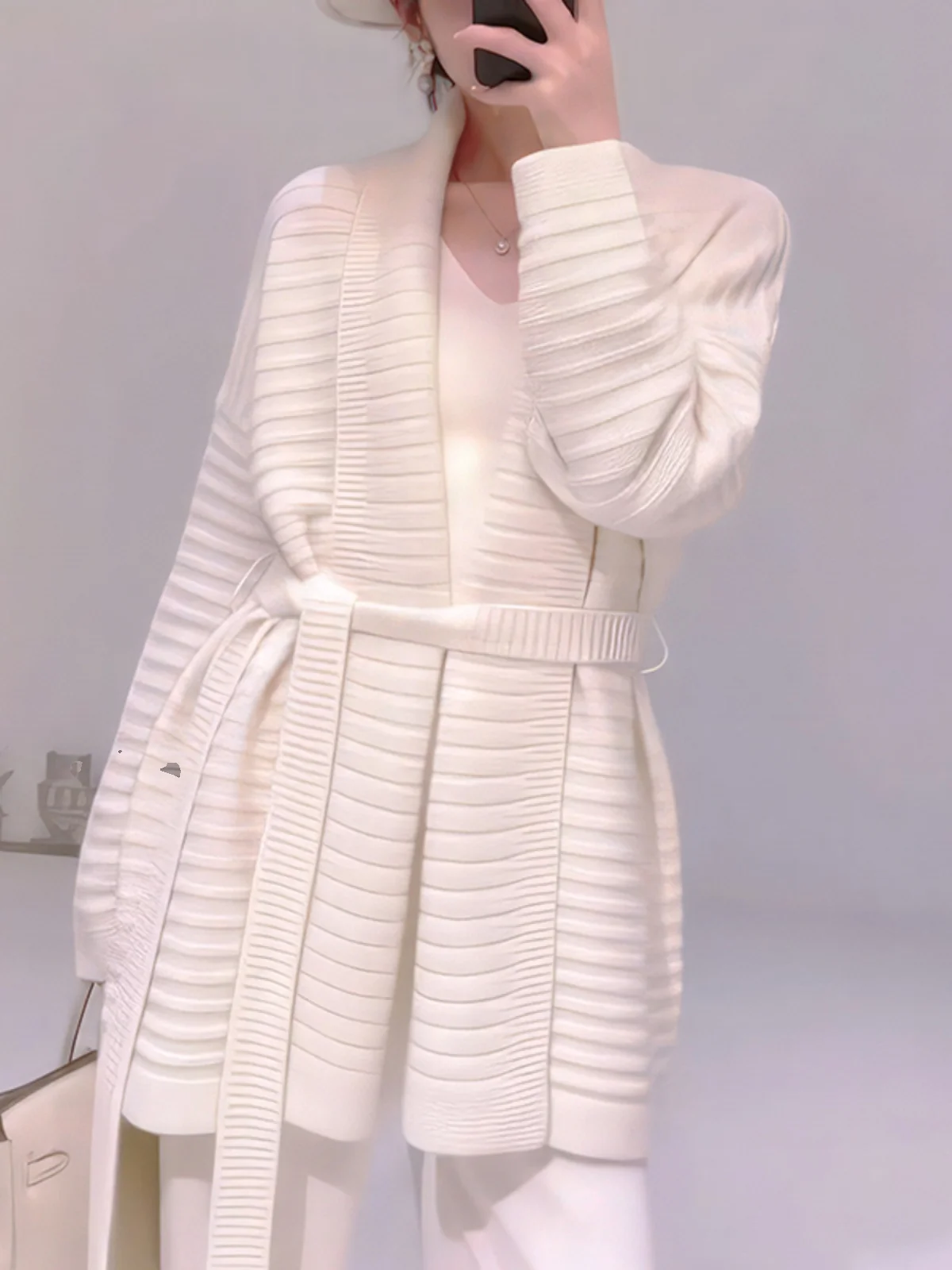 

Элегантный белый полосатый вязаный свитер Ele с длинными рукавами, женское роскошное модное свободное пальто средней длины с поясом, кашемировый свитер