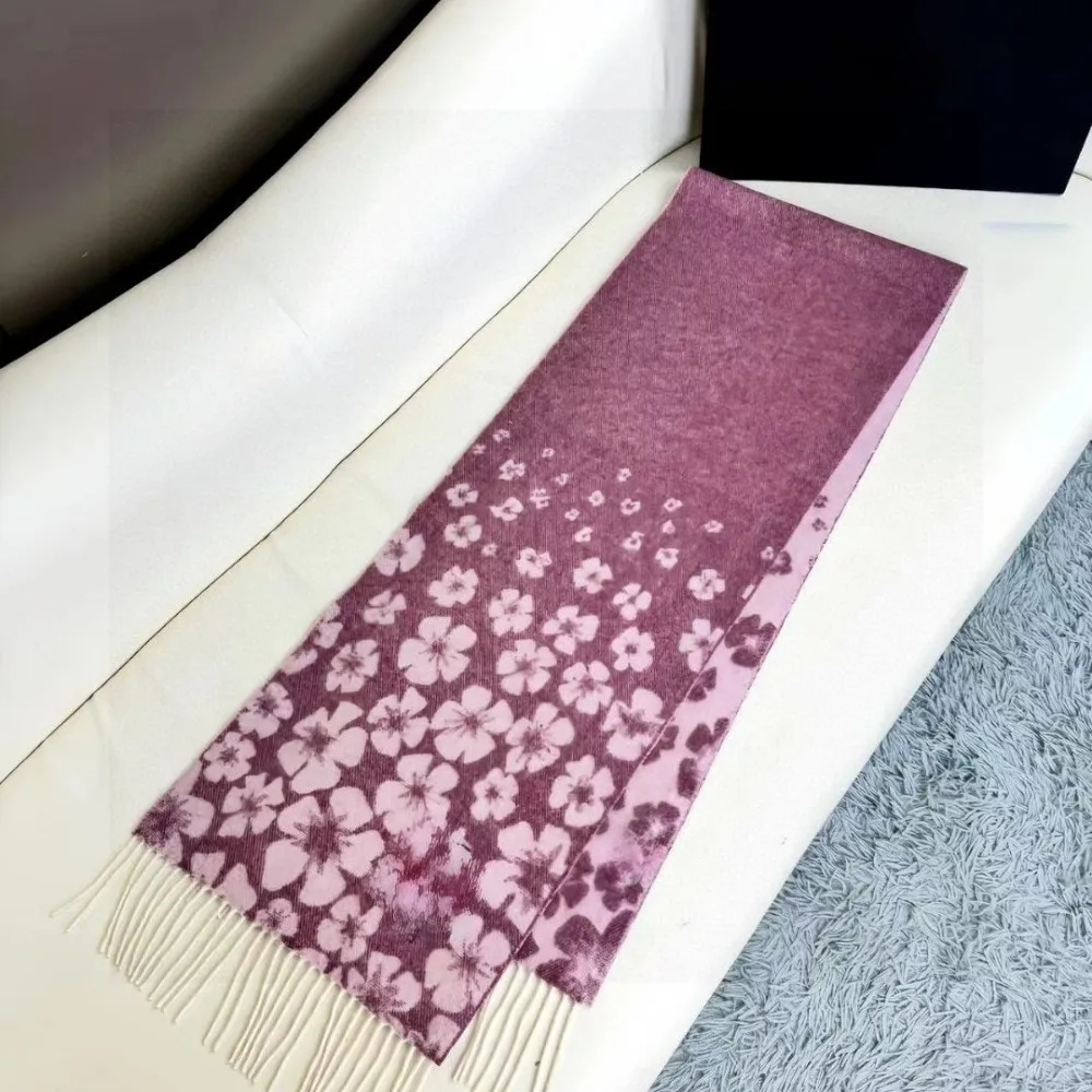 

2025 Shawl Scarf Neckerchief Highend Cashmere Knitted Double-sided Printed Student Business Soft Comfortable Holiday Gift Unisex