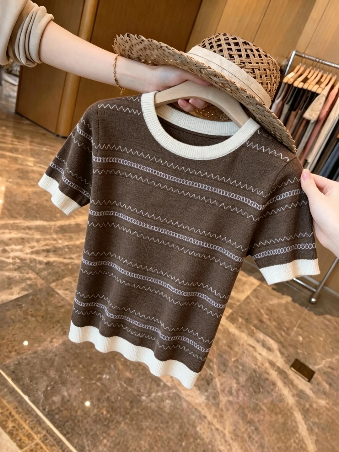 High-End Women's Knitted Shirt Short Sleeve round Neck Striped Color Block Style Commute Fashion Medium Softness Viscose Fiber