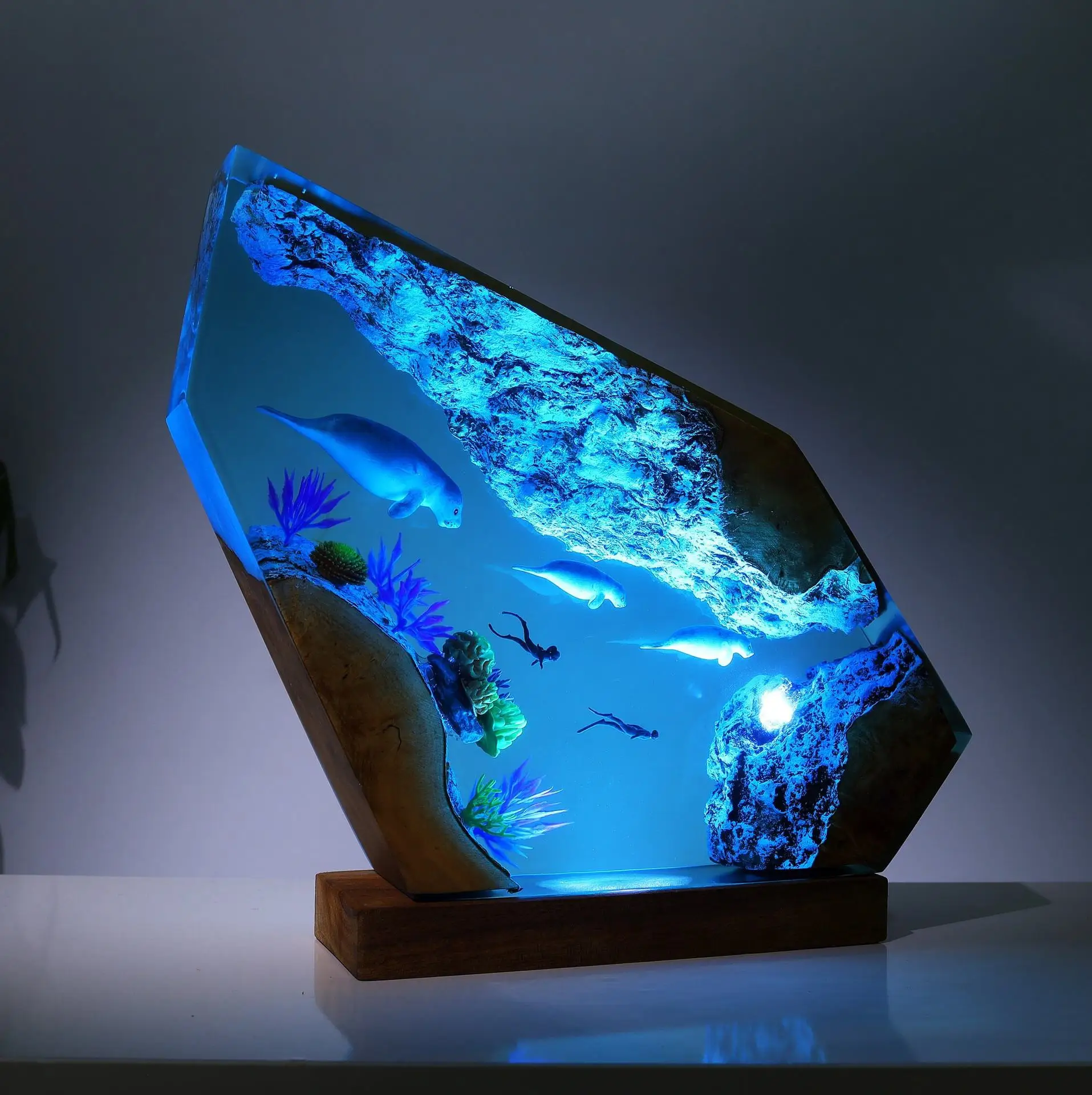 

Ocean Organic Resin Lamp Creative Art Desktop Ornament Night Light Sea Exploration Landscape Decoration Table Lamp USB Charing