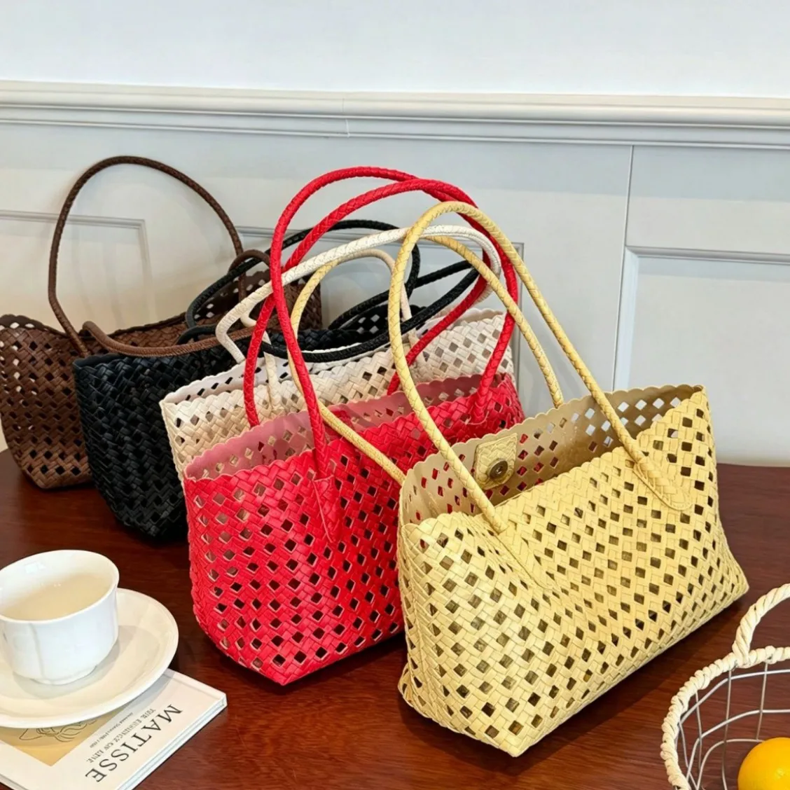 Summer Hollow Woven Tote Bag Korean Large Capacity Shoulder Bag for Women Commute