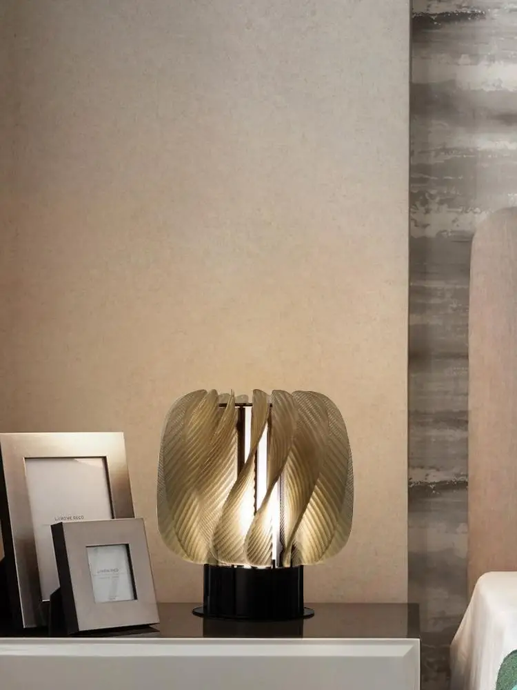 Lampe de table italienne minimaliste à LED, salon, art moderne, maison, designer, Dream Ica, chambre à coucher, étude, lampes à frêne uniques