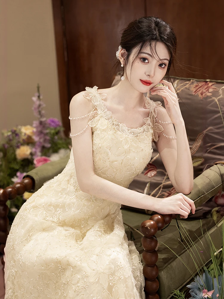 

Champagne Color Evening Gown Women's 2026 New High-End Luxury Banquet Year-End Ceremony Princ Dr Host Premium Feel