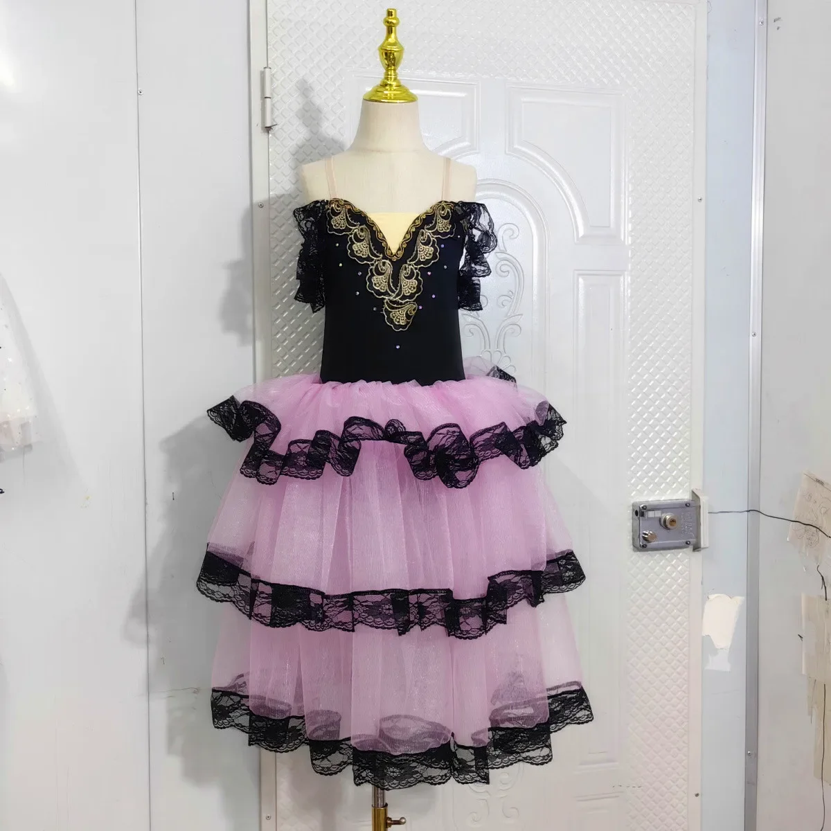 Gonna lunga rossa spagnola professionale Abito da spettacolo di balletto per bambini adulti nero rosso