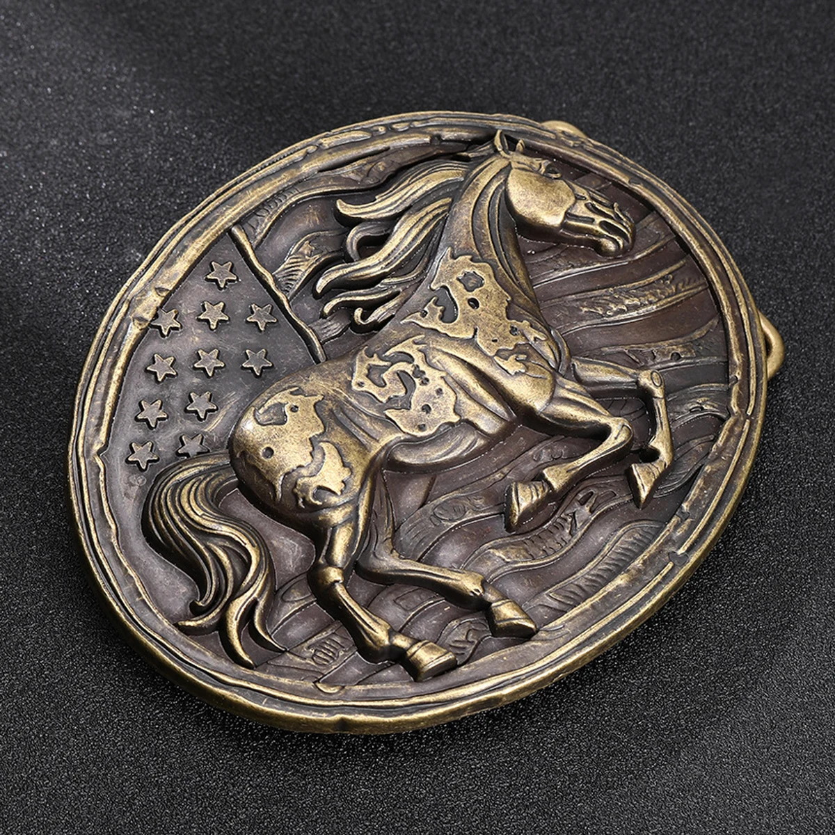 Retro Oval Running Horse Design Men's Belt Buckle