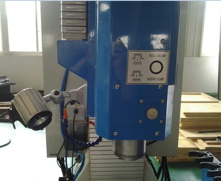 High Quality Fanuc Mini Cnc Milling Machine for Sale SP2211 3 Axis Cnc Milling Machines Price 7124