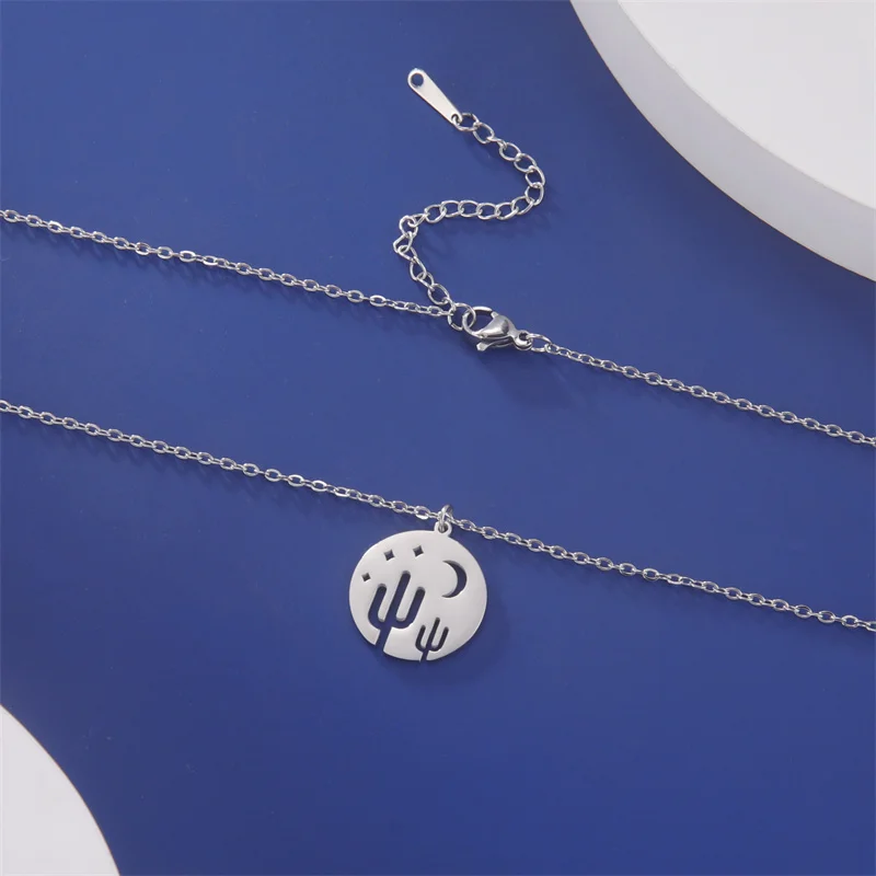 Klassische Goldfarbe Edelstahl Halskette für Frauen Kette Halsreif Mond Kaktus Anhänger Halskette Schmuck Geburtstags geschenk Großhandel – Detail 14