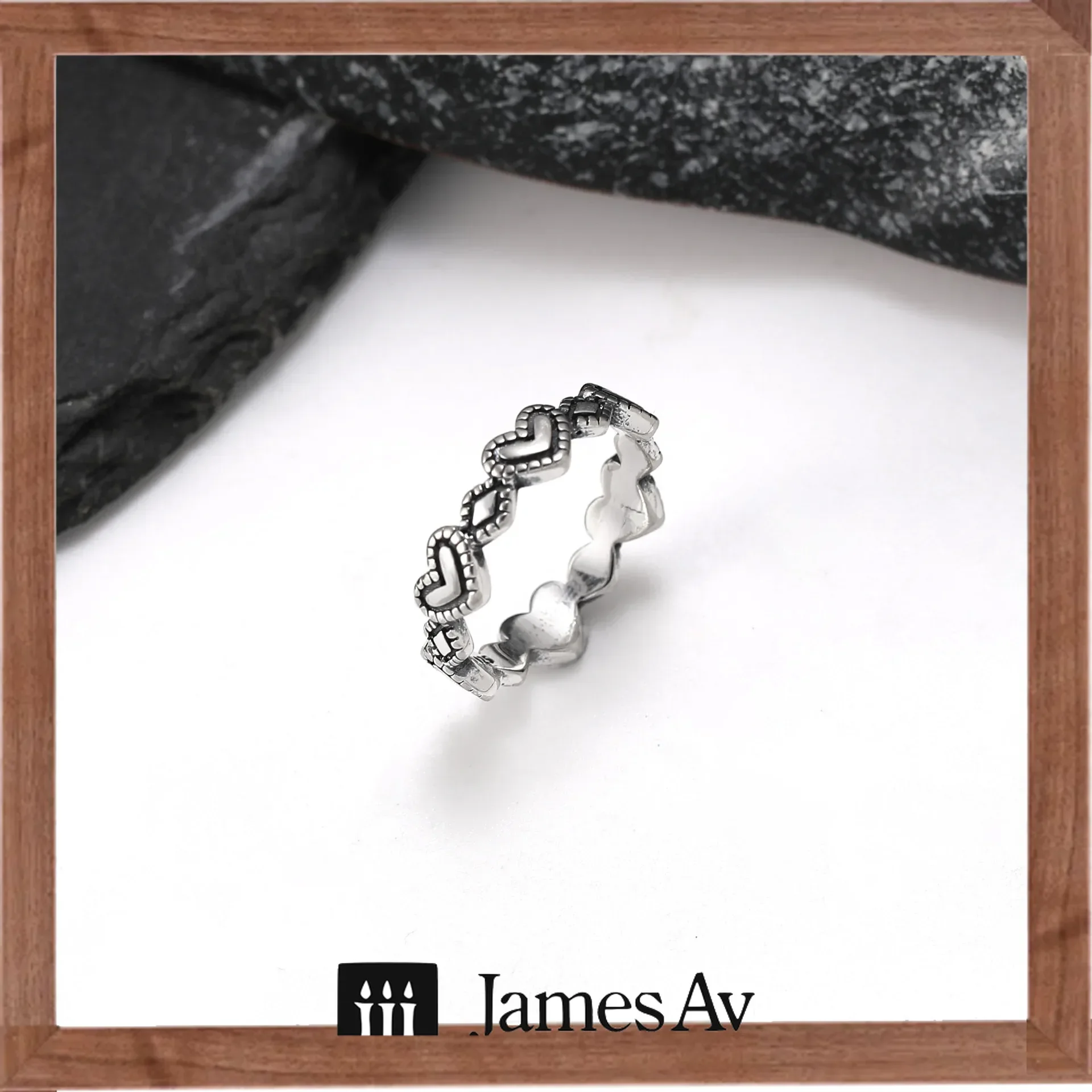 S925 Vintage Silver Hollow Heart Linked Band Ring For Women, Retro Hollow-out Connected Love Heart Stackable Finger Ring, Dainty Alloy Boho Statement Jewelry, Minimalist Daily Casual Wear Accessory, Sweet Romantic Love Theme Gift For Ladies