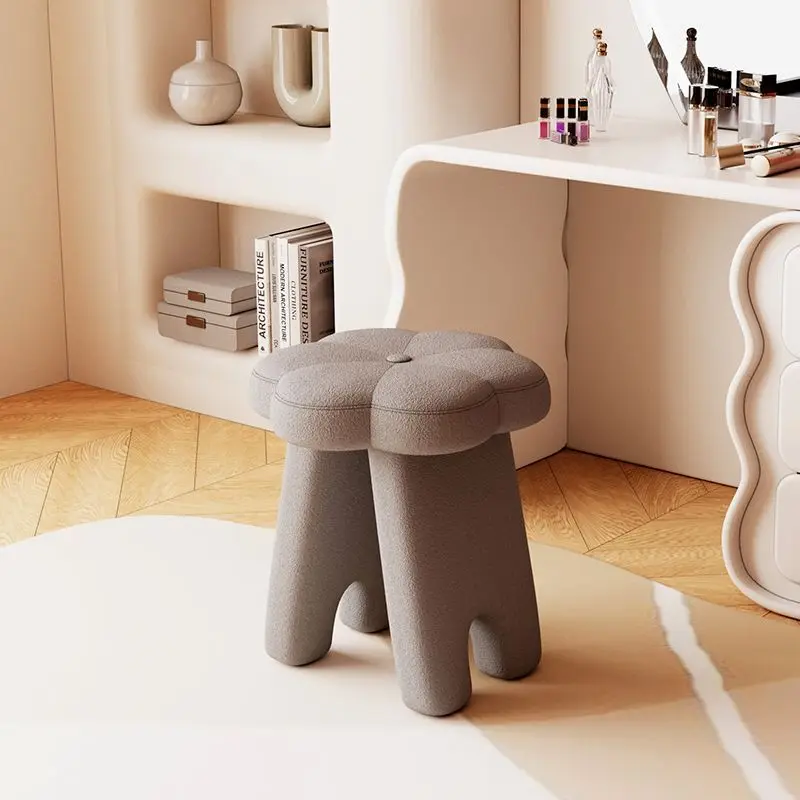 Bedroom Makeup Stool High-grade Petal Chair Girls Dressing Manicure Chair Lambskin Chair Dressing Table Stool