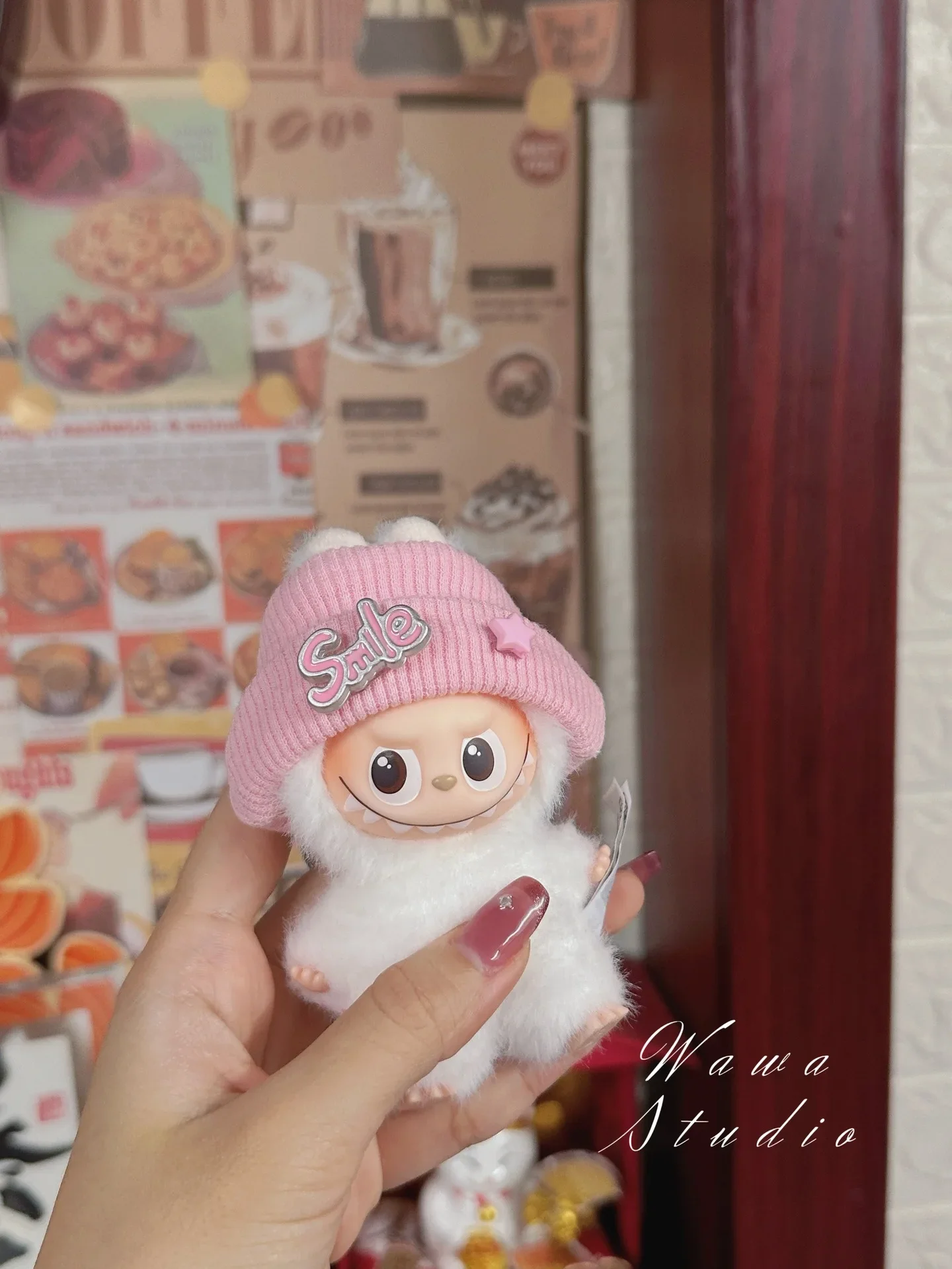 Voor 10.5 cm Mini Labubu 4.0 Pin Voor Liefde Serie Kleding Schattige kat-oor hoed met verschillende decoraties Mode Gift Labubu Ropa