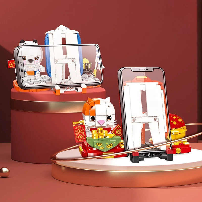 

Lucky Cat Space Panda Moon Landing Строительные блоки Подставка для телефона Игрушка для сборки своими руками