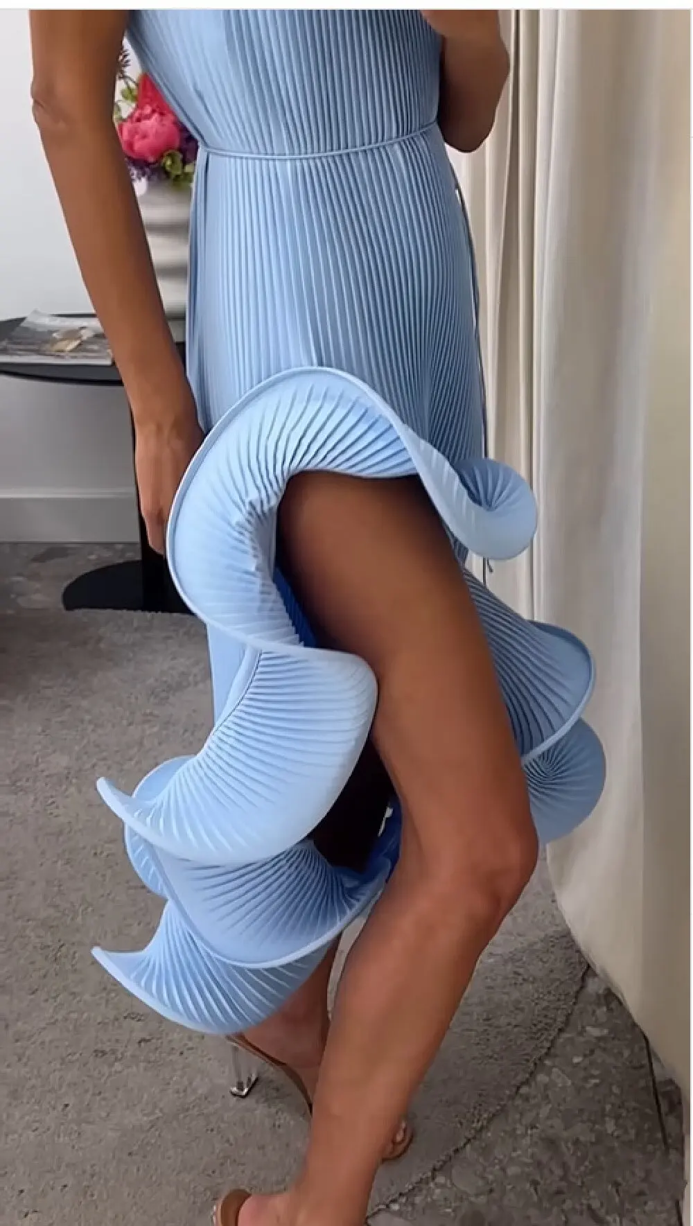 Solid Midi Jurk Vrouwen Ruche Geplooide Feestjurken Lace Up Mouwloze Bodycon Onregelmatige Jurk Vrouw Zomer Sexy Vestidos