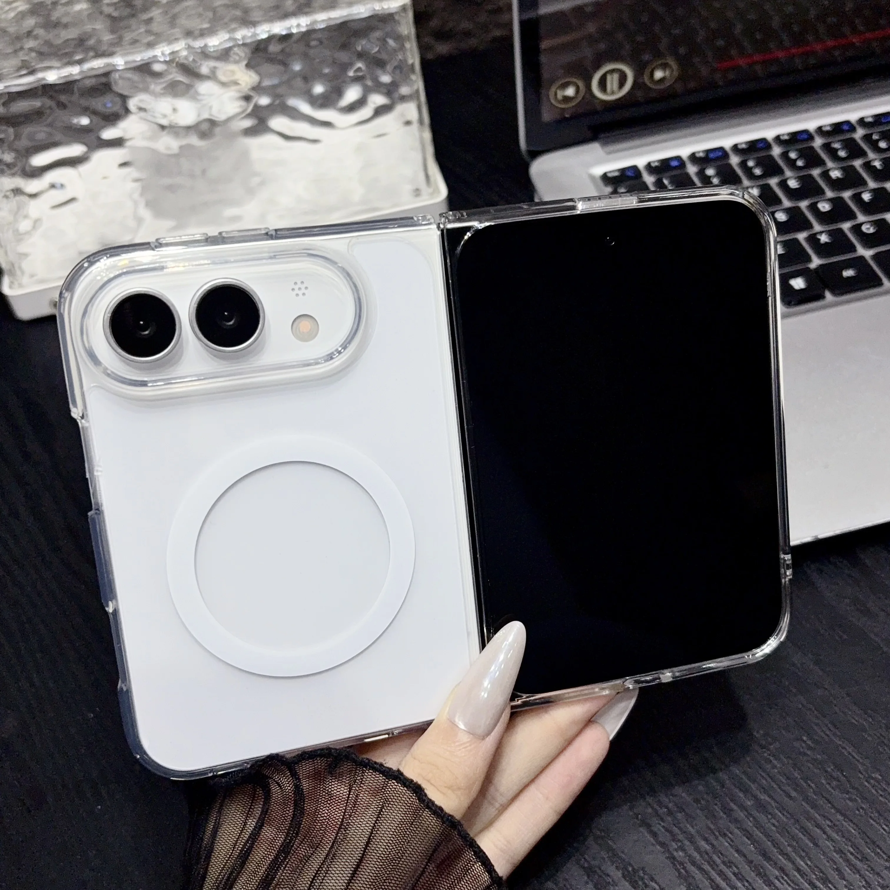 Clear Magnetic Shockproof Phone Case for iPhone Ultra 18 Fold Wide Shockproof for Magsafe Comfortable Grip Skin Feel Slim Cover