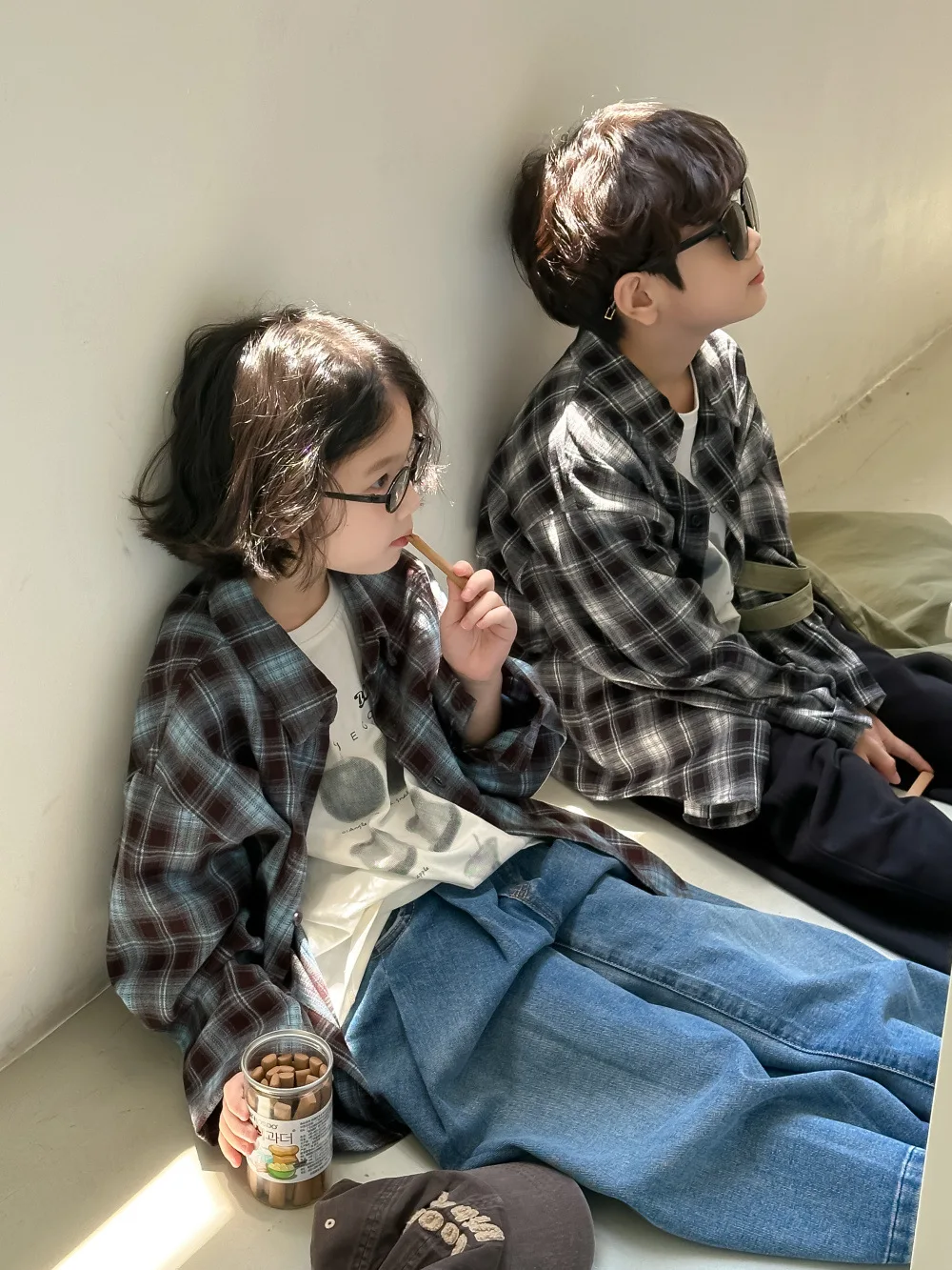 Children\'s Shirts 2024 Autumn New Korean Boys Girls Velvet Plaid Shirt Fashion Versatile Kids Casual Loose Long Sleeve Tops