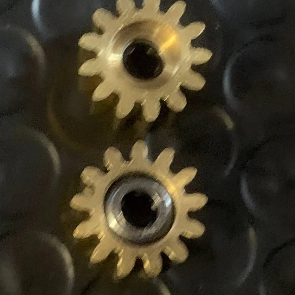 

1X CQ890-67091 CQ890-67108 Режущая шестерня каретки для HP DesignJet T100 T120 T125 T130 T520 T525 T530 T730 T830