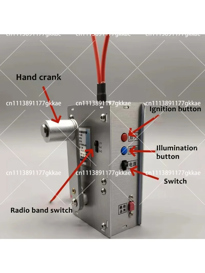 Emergency Hand Crank Radio, Multifunctional Flashlight with USB Charging, Portable Generator for Outdoor Survival