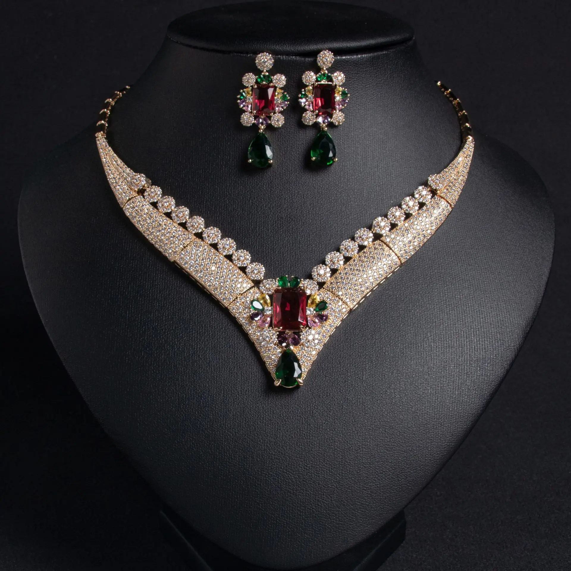 

European and American Vintage Zircon Earrings Set Fashionable and Luxurious Drop Necklace Bridal Jewelry