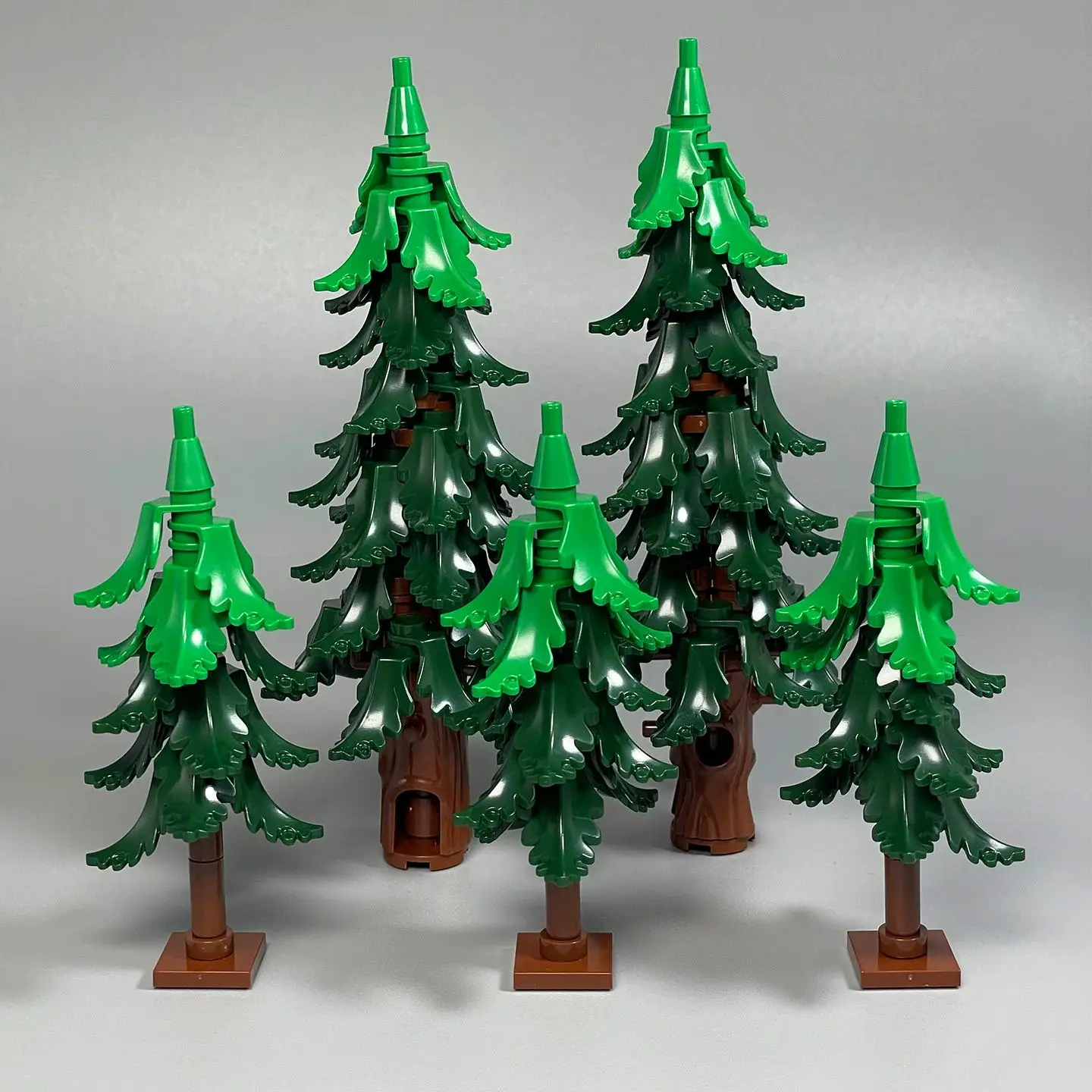 Winter Pine Tree Modellbausatz: Weihnachtsbaum mit Schneeeffekt für selbstgemachte Straßendisplay, kompatible Steine