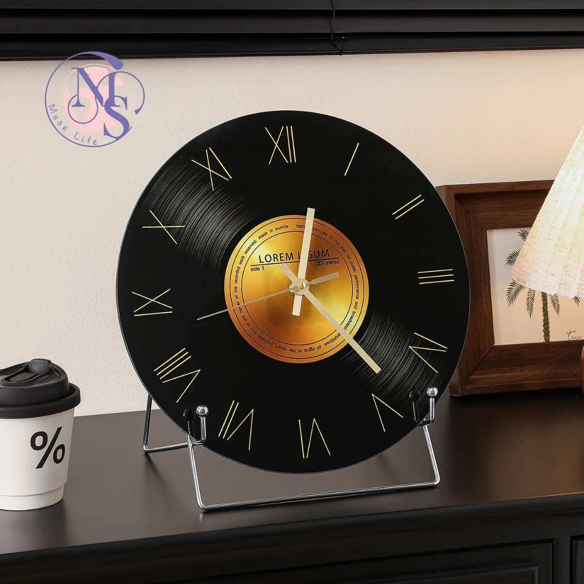 Medieval retro vinyl record desktop clock ornament, living room Italian minimalist creative high-end decorative clock