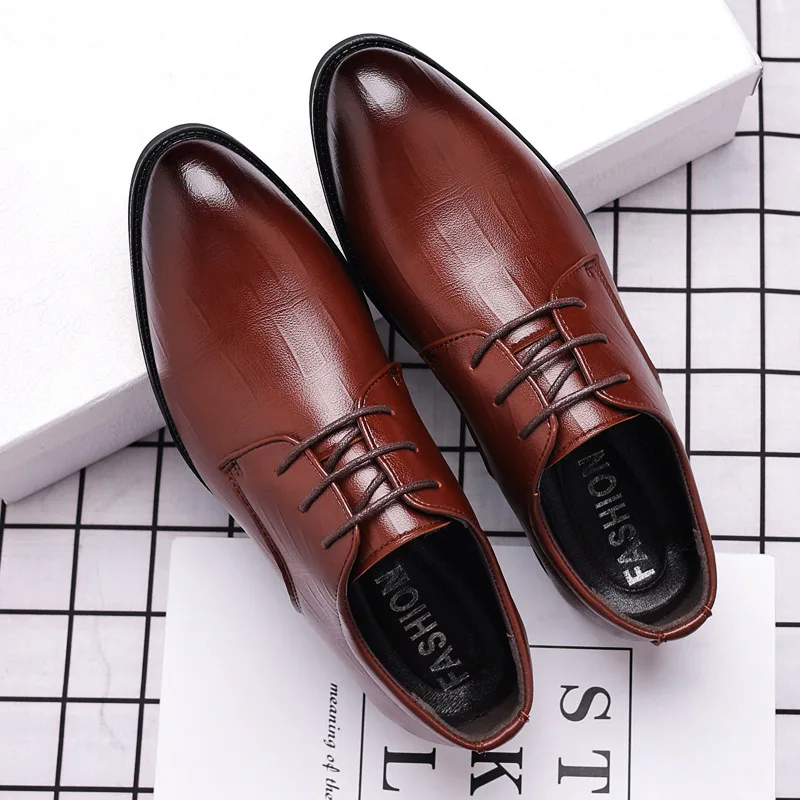 Męskie skórzane buty wyjściowe Męskie formalne społeczne buty męskie Casual Business Pointed Toe Luksusowe designerskie buty na imprezę dla mężczyzn