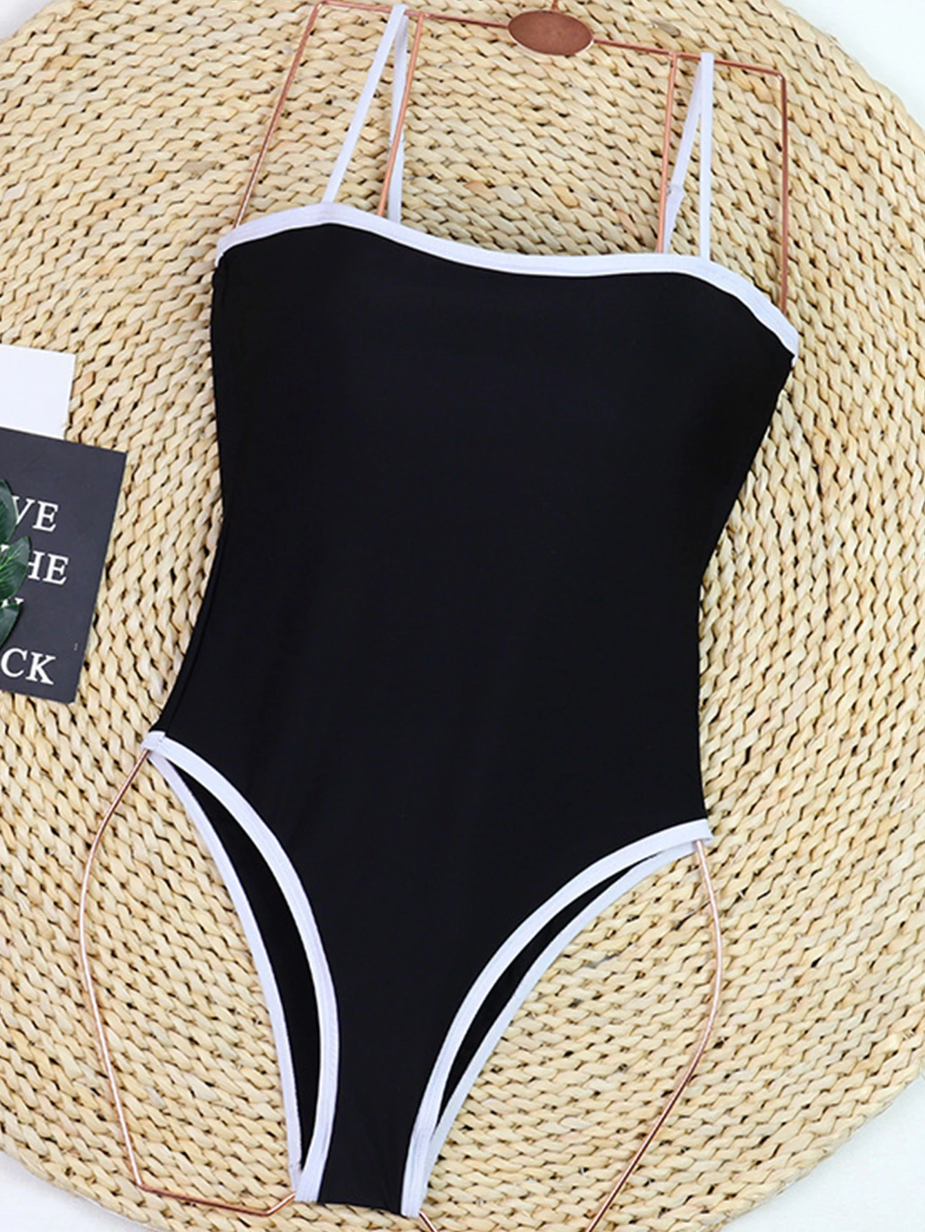 セクシーなボディ背中の開いたスリップジャンプスーツ女性の夏のワンピース水着ボディコンジャンプスーツ女性服ホルタートップボディスーツロンパース