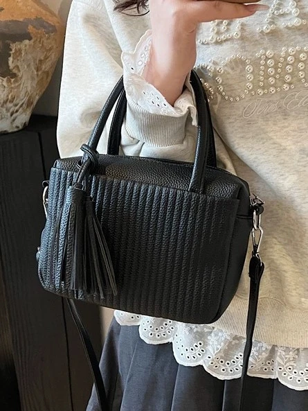 2026 Korean Style Casual Crossbody Bag with Pleated Stripes, Large Capacity, Pillow-Style, Retro Design, Shoulder Bag