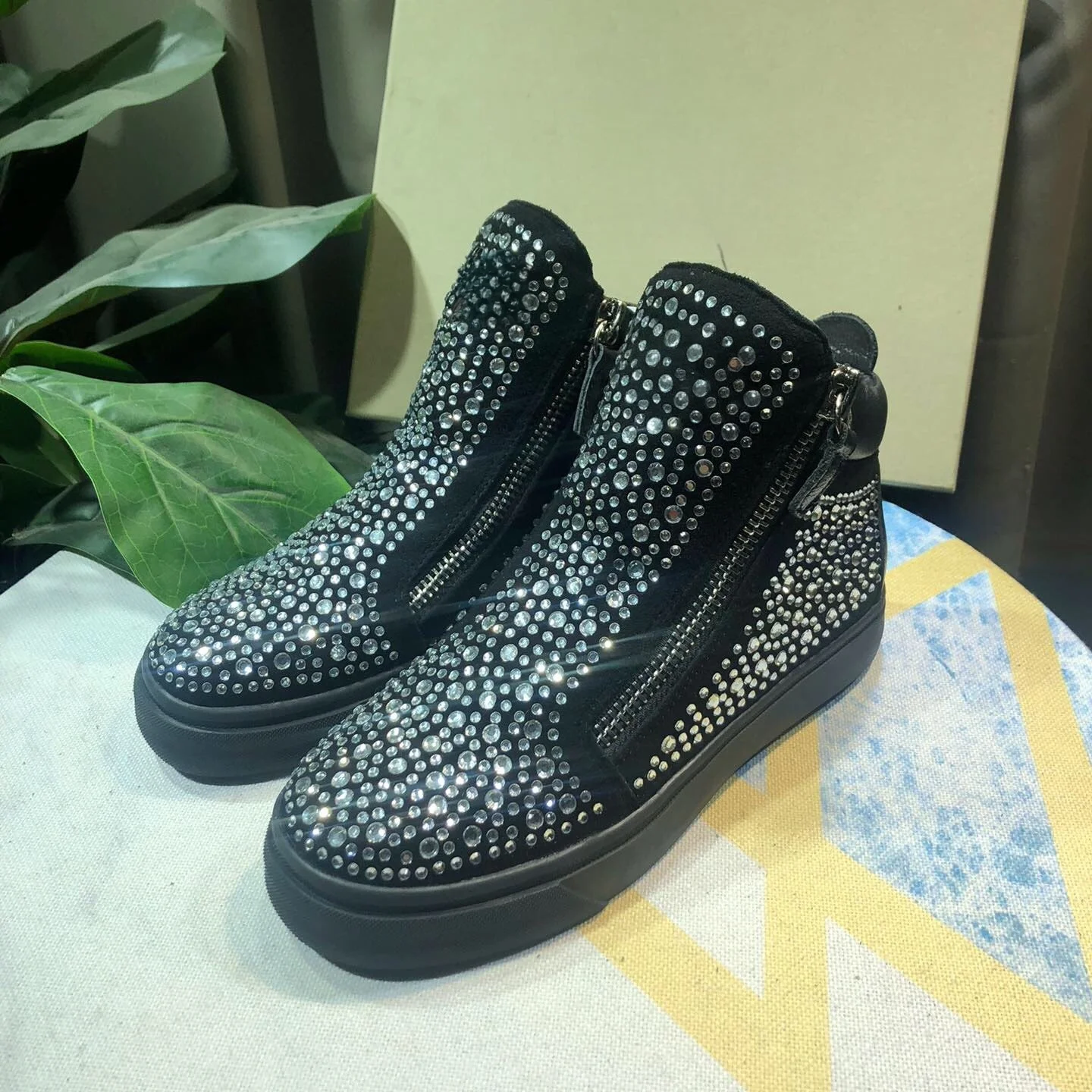 

Top Hight Quality Casual Sneakers For Men and Women Real Leather Brand Designer Unisex Tennis Shoes GZ Zipper Loafer Shoes G646