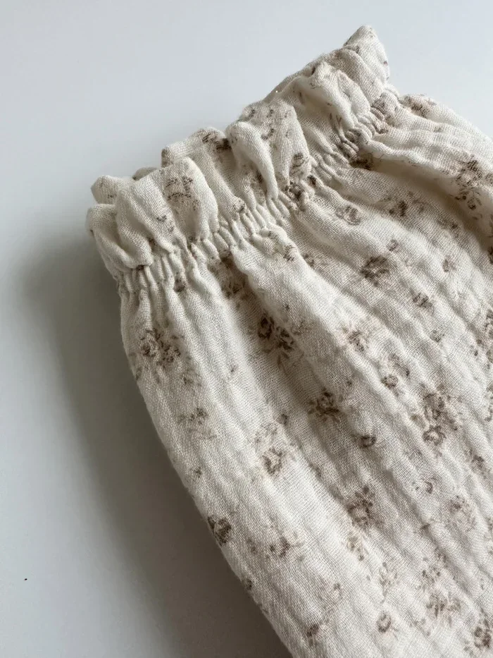 Bio-Baumwoll-Musselin-Hosen für Babys, süße Capri-Hosen mit Muster, weiche, leichte Hosen für Neugeborene und Kleinkinder, für alle Jahreszeiten. – Detail 9