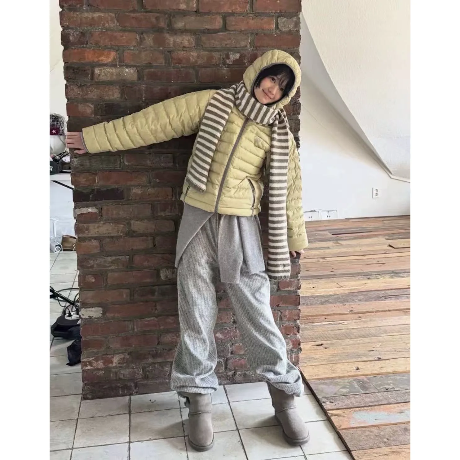 

Aee Casual Loose Pure Color down Jaet Winter 2025 New Arrival Women's Faion Warm Knitted Polyester Du down Coat