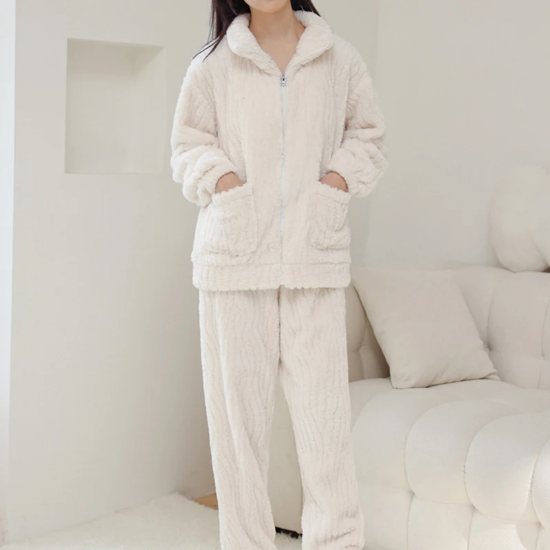 Pass-time Unyeo Winter Polite Pama Soft and Warm couple Homewear Set SE1525