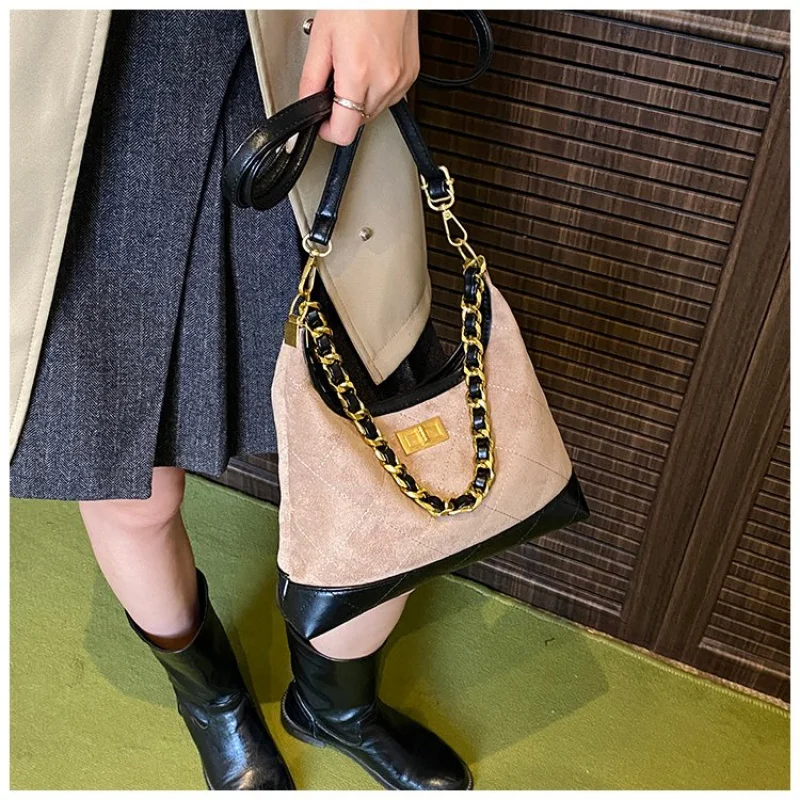 

Chic Ladies Crossbody-Bag Crafted From Microfiber Leather Featuring Classic Scotland High-End Lightweight Daily Look