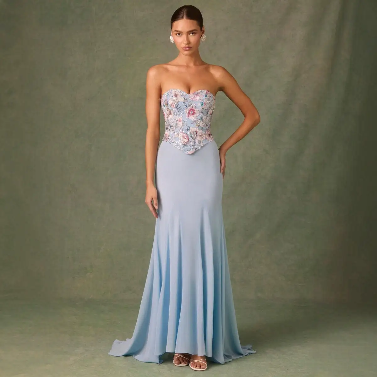 

New Floral Hand Sewing Thiened Long Dr Blue Water Color Enhance Chest Large A-Line Skirt Transparent Strap Evening Gown