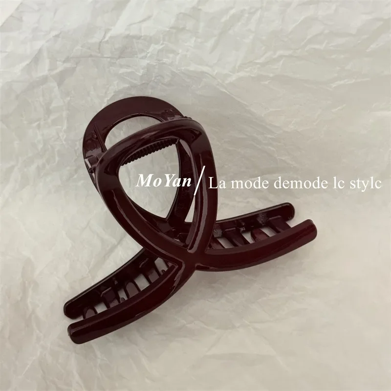 Simple fashion slightly drunk retro dark red grab clip temperament cross hairpin large back head disc hair shark clip