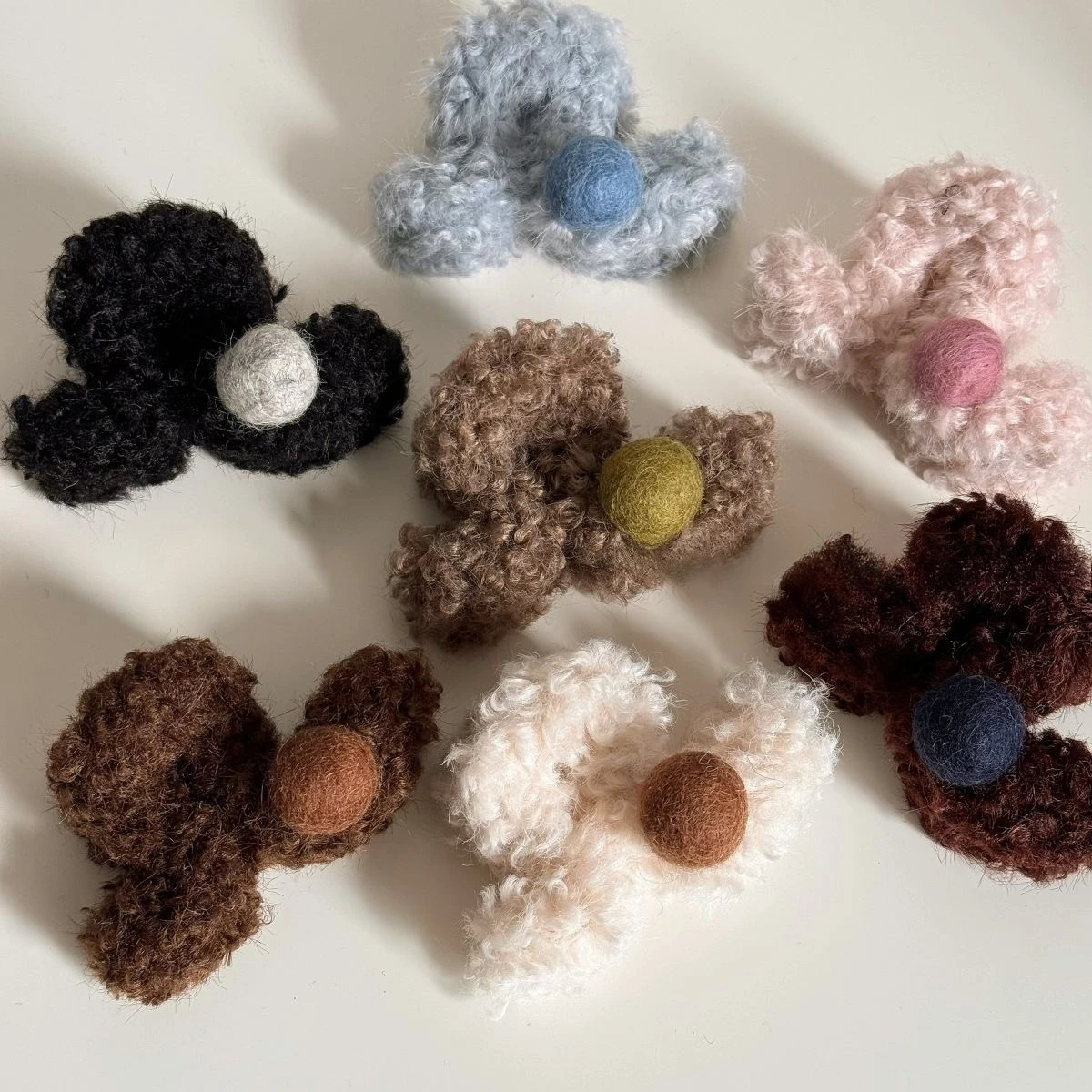 Autumn and Winter Plush Ball Hair Claw Korean Fashion Lamb's Wool Small Half Tied Shark Clip Bangs Hair Claw Hair Accessories