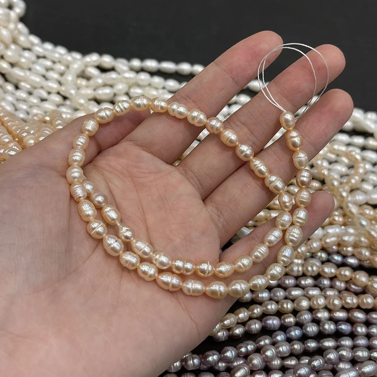 Natürliche Süßwasser-Perlen mit Fadenstruktur, 5–6 mm, für Schmuckherstellung, DIY-Halsketten, Armbänder, Ketten und Ohrringe, Accessoire für Frauen und Mädchen. – Detail 4