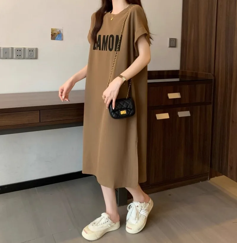 Sommer Kurzarm T-Shirt Kleid Frauen Lose Abnehmen Große Brief Drucken Casual Mid-Länge Über-Knie Fliegen hülse Kleid Trendy