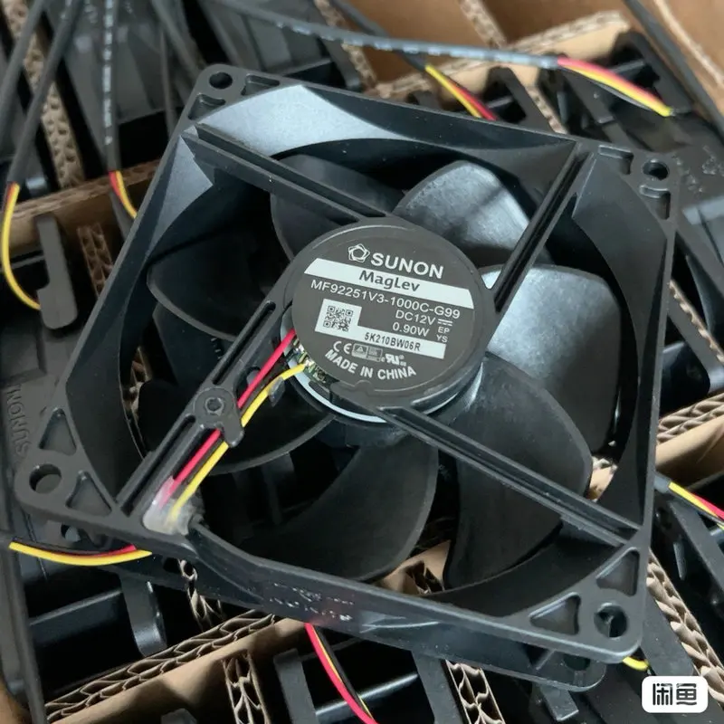 

Новый охлаждающий вентилятор для проектора MF92251V3-1000C-G99 DC12V 0,9W 3 линии