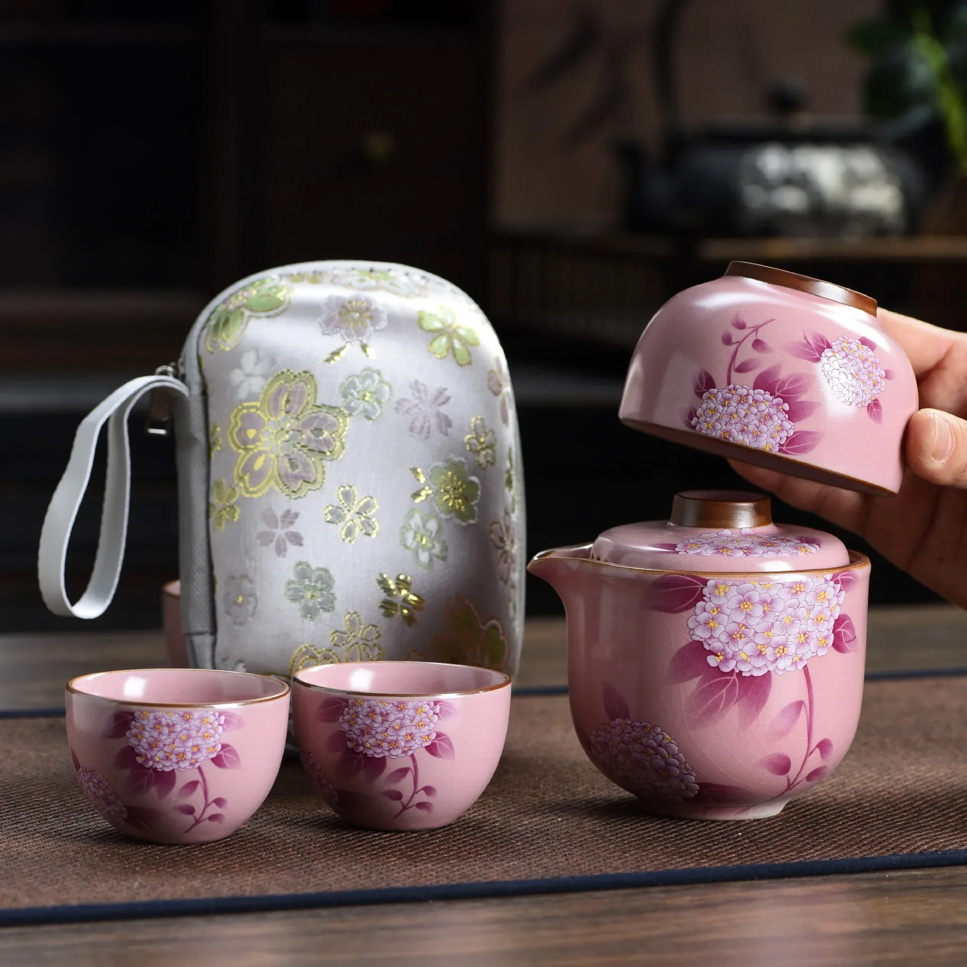 Travel Tea Set Portable One Pot Three Cups Tea Cup Outdoor Camping Companion Business Tool Set Kong Fu Teaware Cool Gift Tea Set