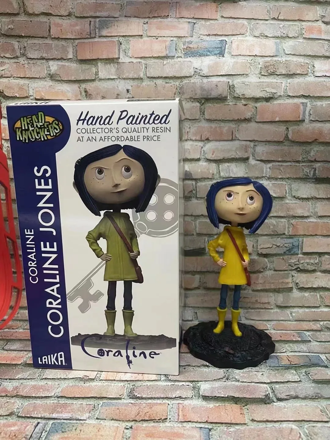 7inch Coraline & the Secret Door Movie Caroline Action Figure Shaking Head Desktop Model Ornaments Birthday Gift Children toys