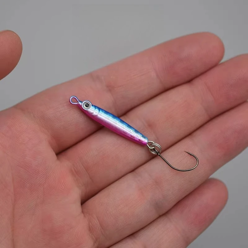 

New 3g 5g Micro Iron Plate Bait for Stream Wild Fishing Far Throw Root Fishing Mini VIB Crankbait Laser Coating Small Swimbait